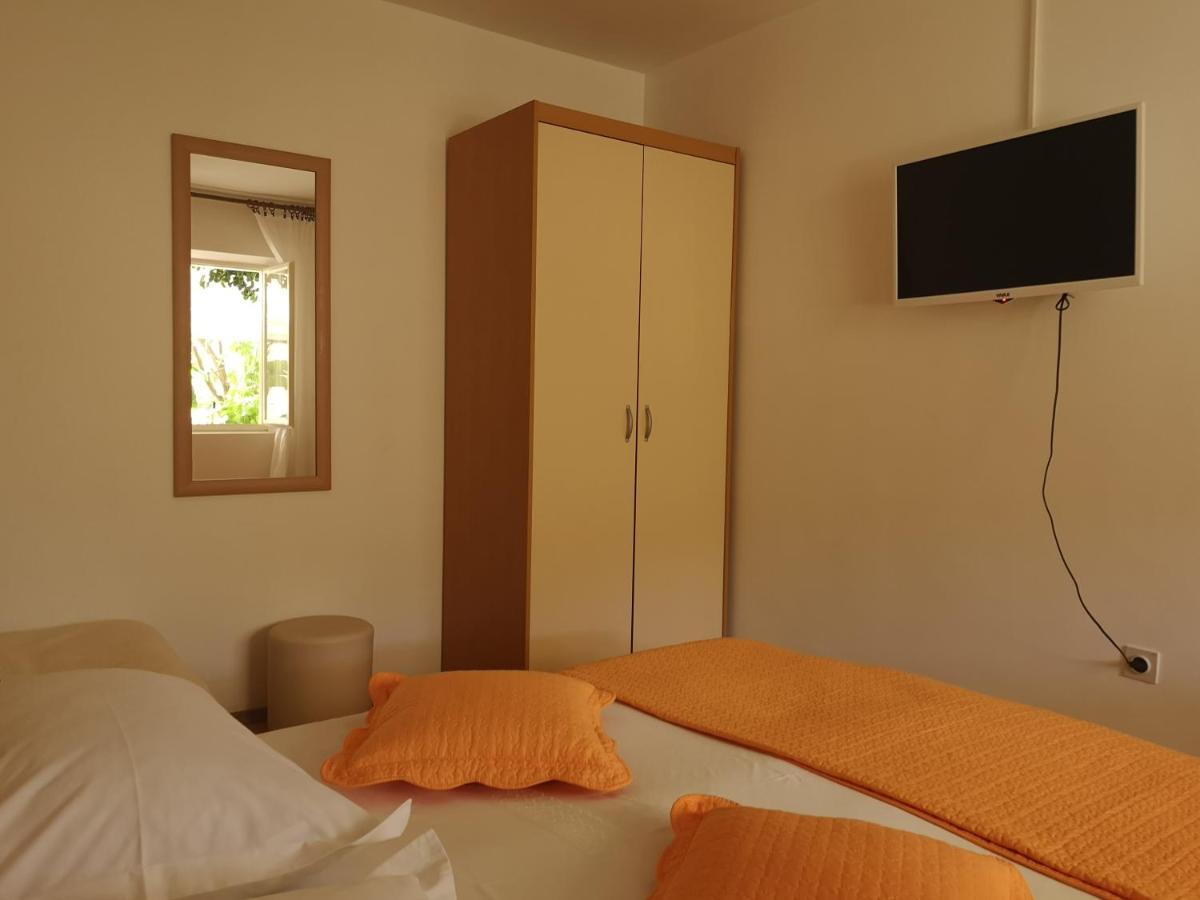 Apartments & Rooms Anita Hvar Town Bagian luar foto