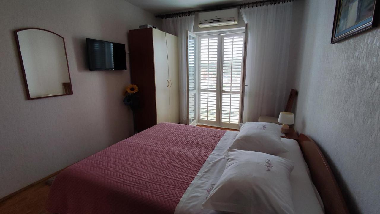 Apartments & Rooms Anita Hvar Town Bagian luar foto