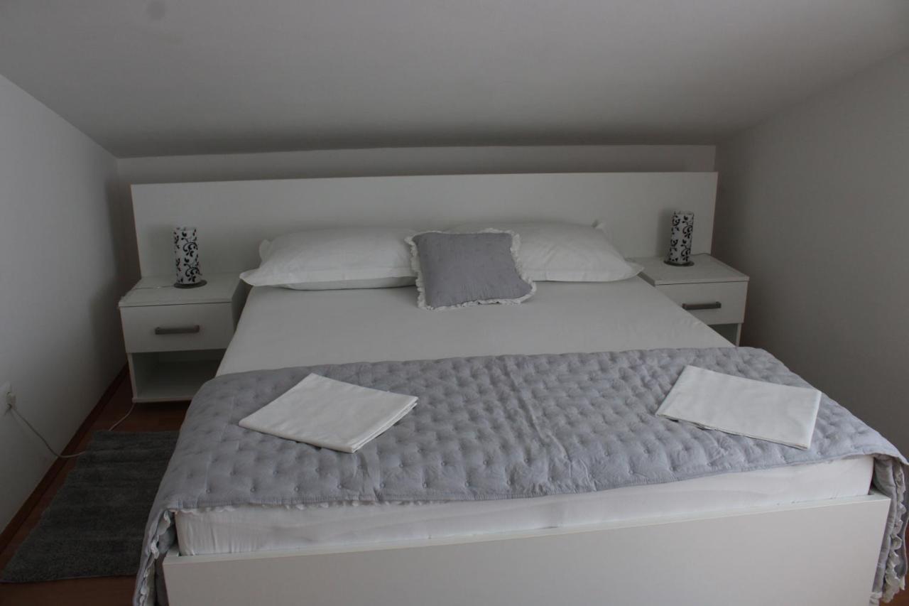 Apartments & Rooms Anita Hvar Town Bagian luar foto